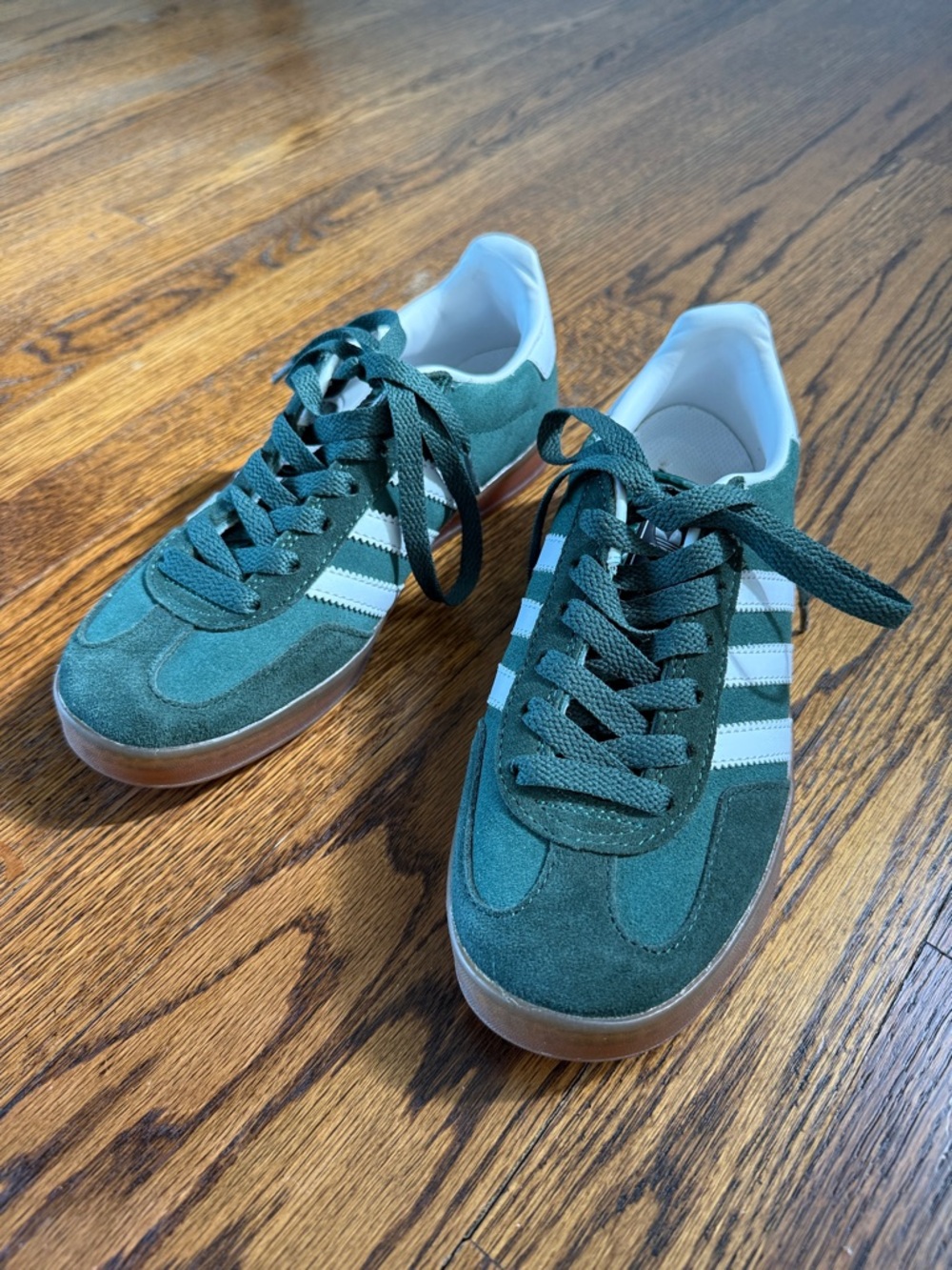 B38 adidas x Gucci Green Suede Sneakers with White Stripes Streetwear Preppy
